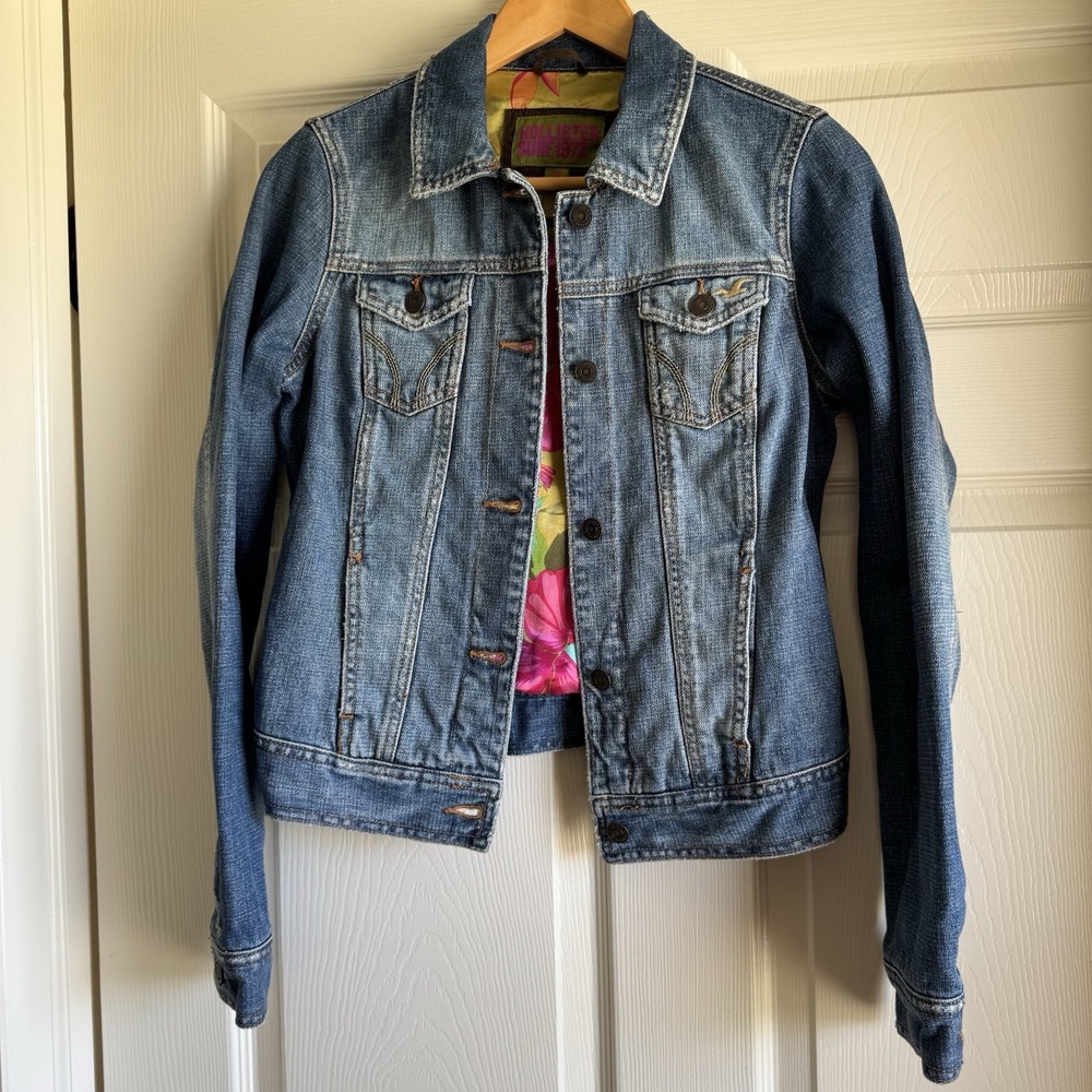 Hollister Surf‎ Distressed Denim Floral Satin Liner Crop Jacket Size M